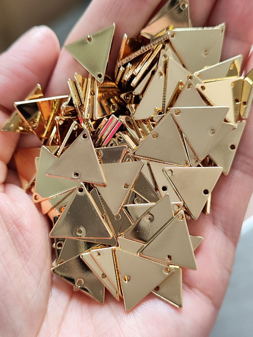 100 Pcs of Triangle Gold Plated Brass Connector Slice, Gold Charm Findings, Making Jewelry Supply PJ377