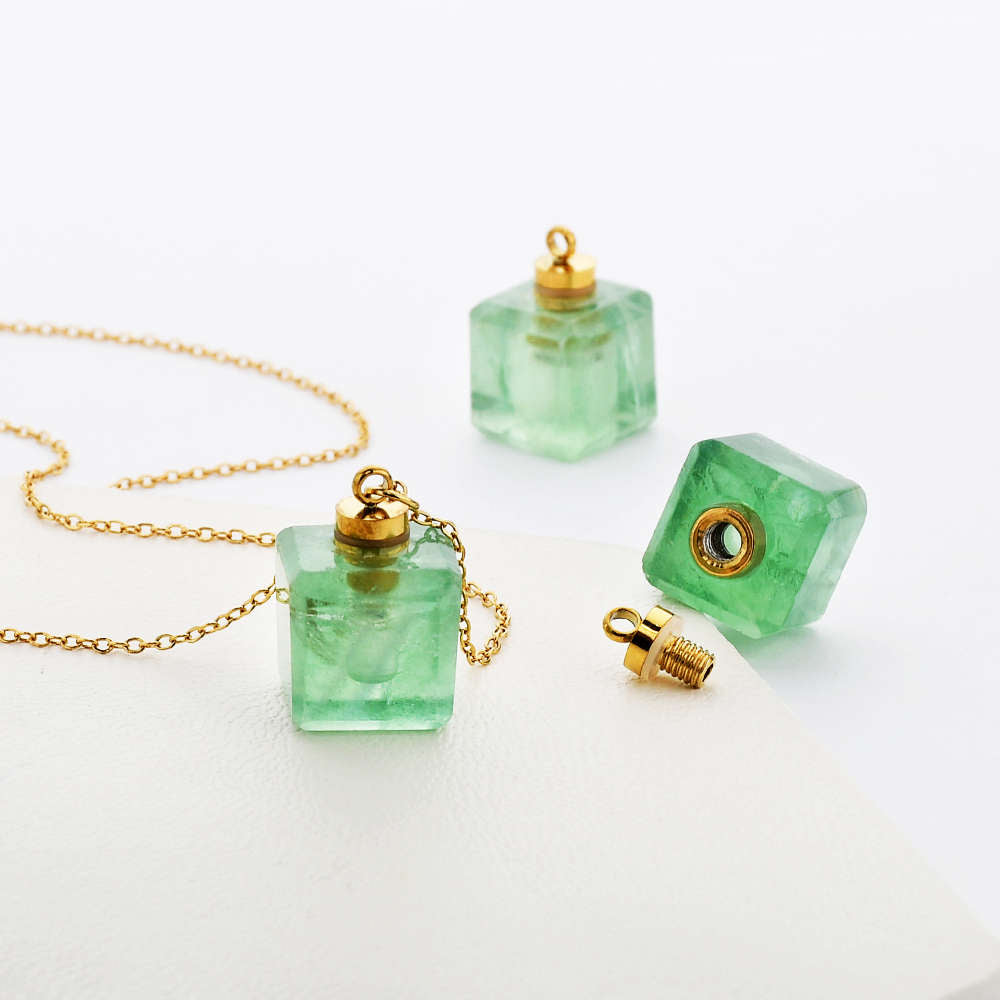 Cube Natural Gemstone Healing Crystal Stone Perfume Bottle Pendant Necklace Green Fluorite Labradorite Aquamarine Rose Quartz Bottle Jewelry G2080