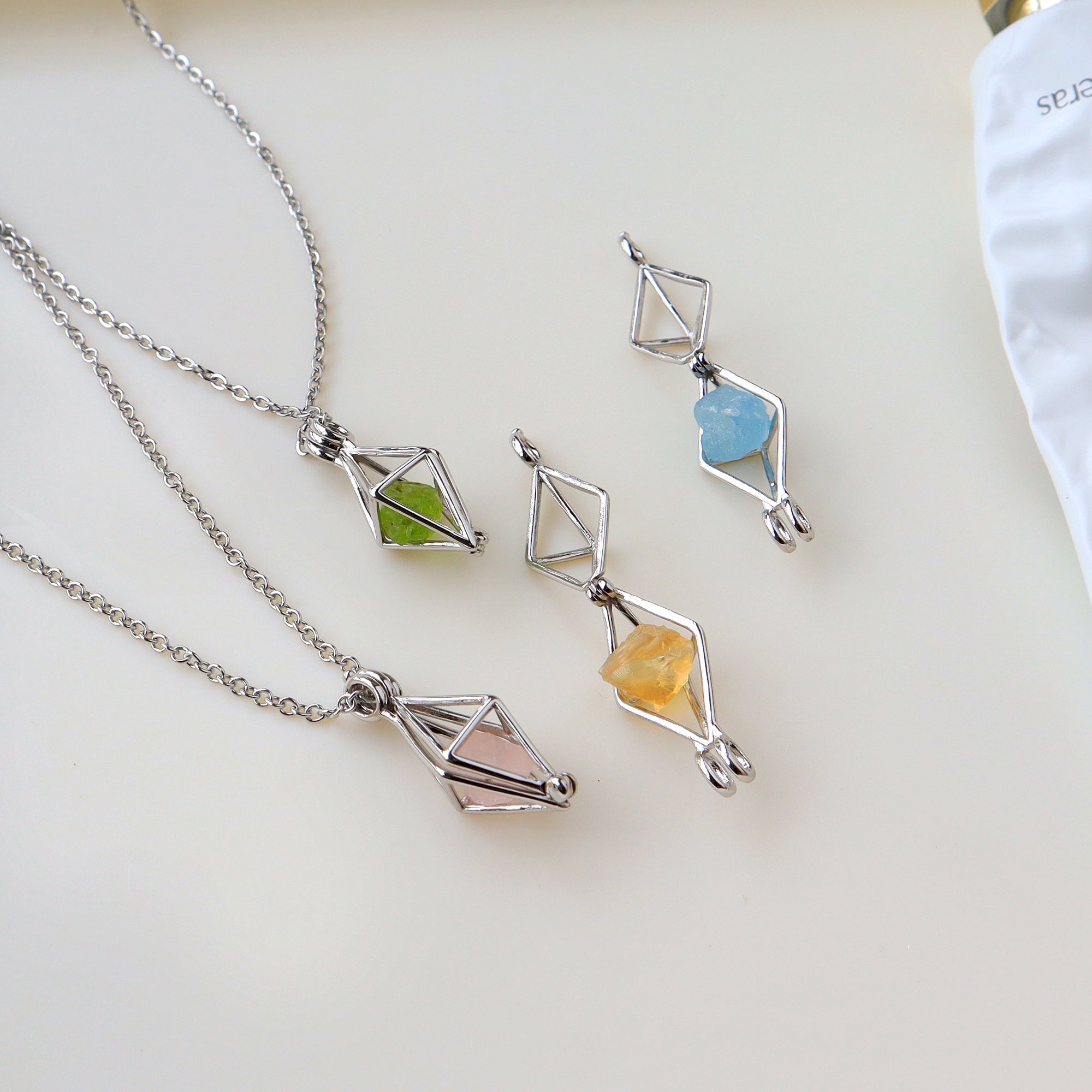 16" Silver Plated Hollow Diamond Raw Gemstone Pendant Necklace, Healing Crystal Stone Necklace, Birthstone Necklace, Fashion Jewelry Gift For Women BT007