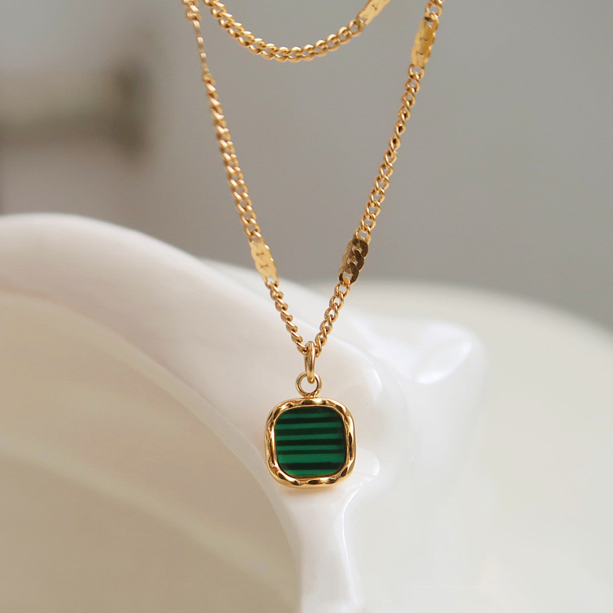 16" Gold Square Malachite Lace Edge Pendant Necklace, Titanium Steel Simple Jewelry Necklace AL1094