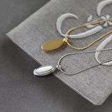 16" White Shell Pendant Snake Chain Necklace, Titanium Steel Gold-Plated Jewelry AL1269