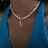 Pleated Texture Gold Crescent Moon Necklace, Titanium Steel Freshwater Pearl Beaded Necklace AL802