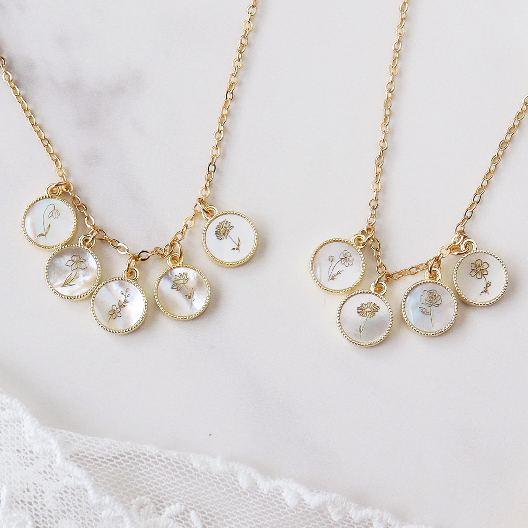 Gold Natural White Shell Carved Birthflower Necklace, PersonalizedBirth Flower Pendant Necklace Jewelry KZ046