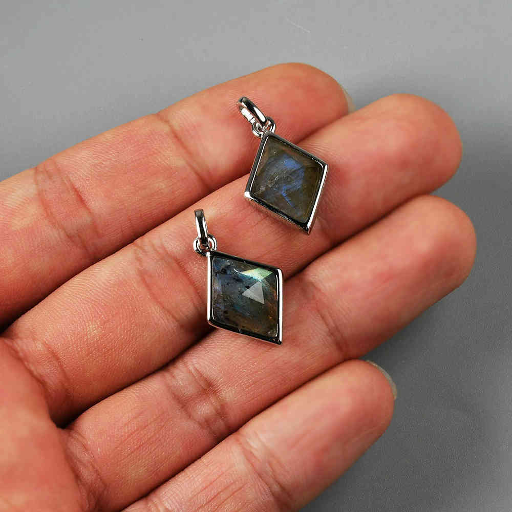 Diamond Shape Silver Bezel Briolette Gemstone Pendant Natural Labradorite Moonstone Copper Turquoise Healing Crystal Pendants N