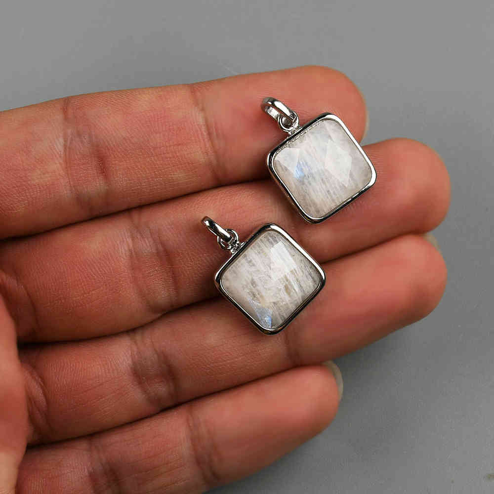Small Square Silver Bezel Briolette Gemstone Pendant Natural Labradorite Moonstone Copper Turquoise Healing Crystal Pendants Necklace ZS0470