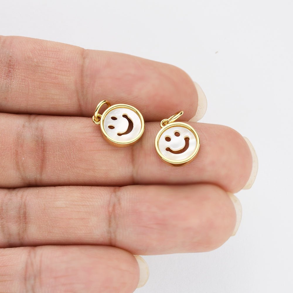 Wholesale Gold Plated Smile Face Natural White Shell Pendant, Small Size WX2173