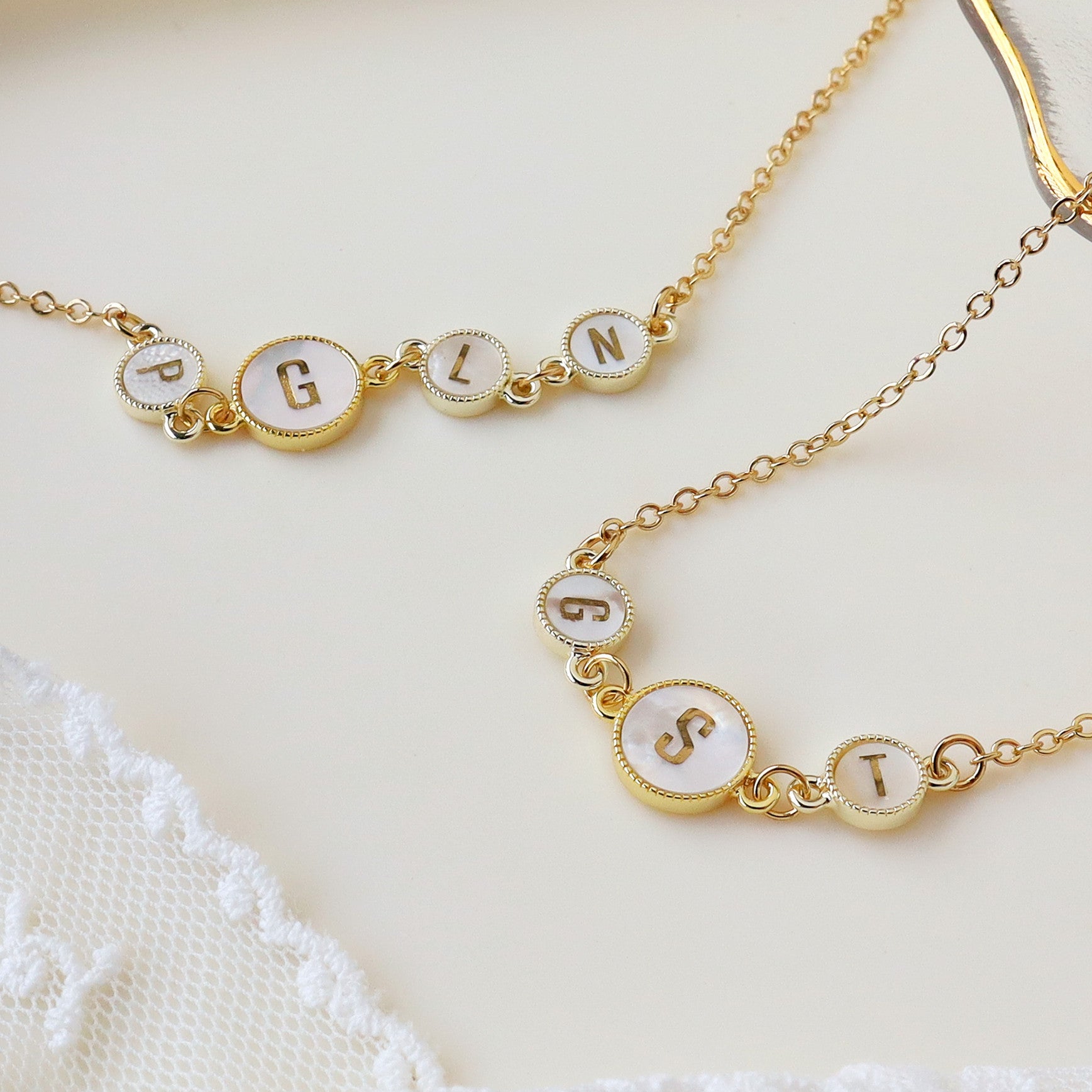 16" Gold Round White Shell Carved Initial Letter Necklace, 1~3 Stones, Personalization Jewelry KZ021