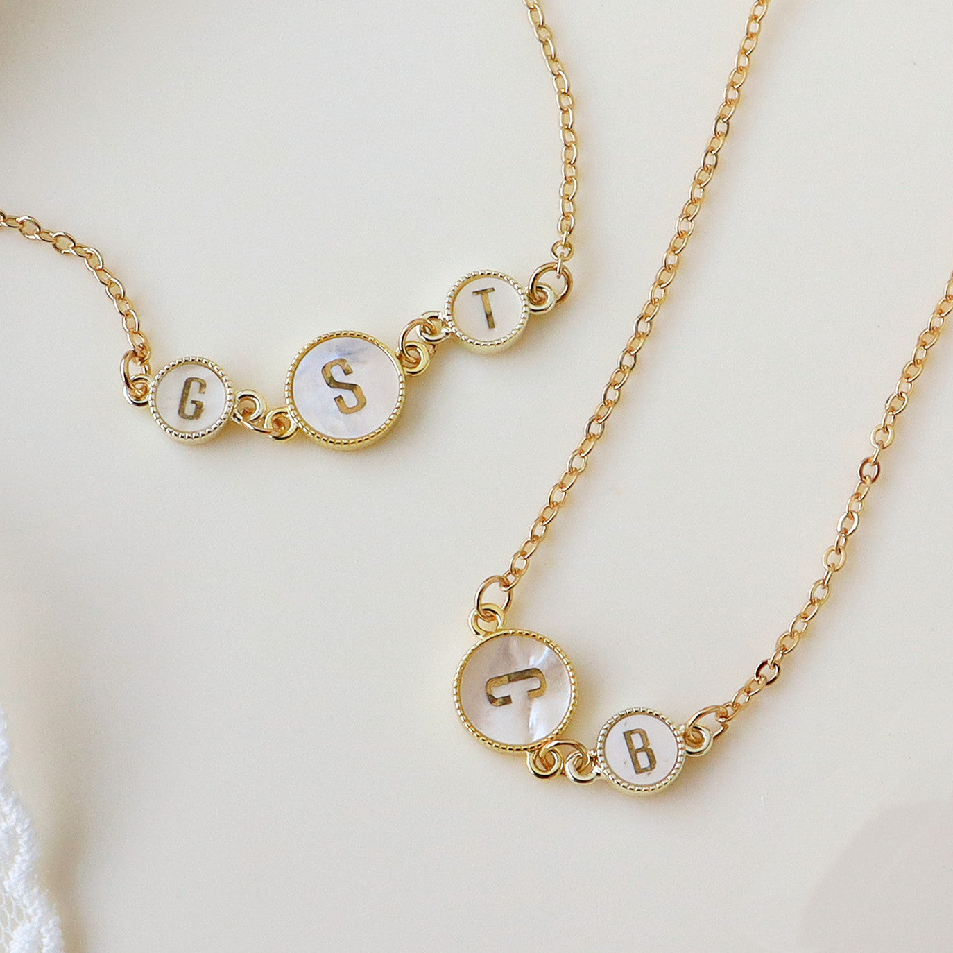 16" Gold Round White Shell Carved Initial Letter Necklace, 1~3 Stones, Personalization Jewelry KZ021