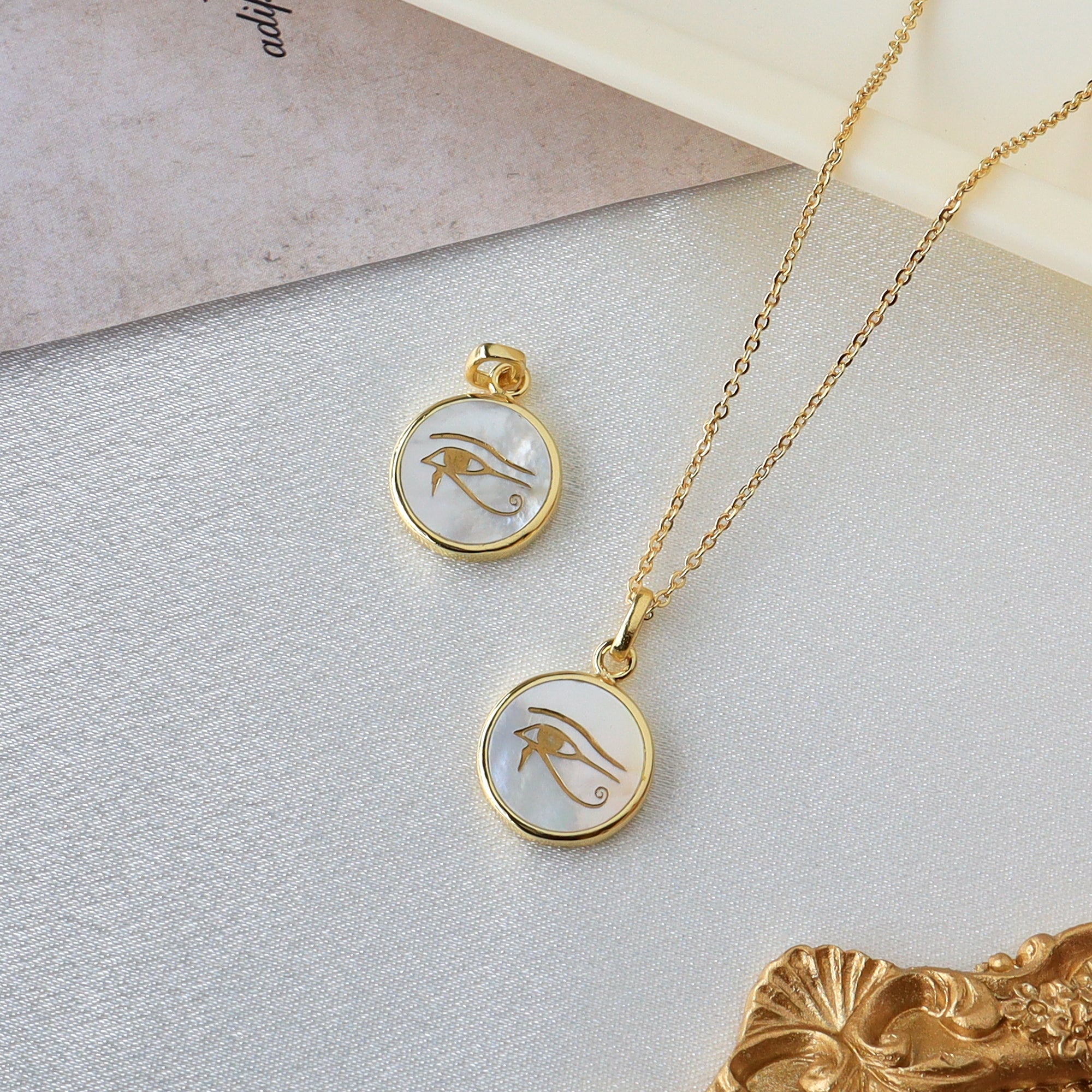 Wholesale Gold Plated Natural White Shell Pendant Necklace, Round Square Shape, Carved Eye, Shell Jewelry KZ006