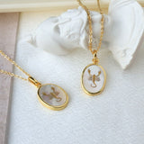 Wholesale Gold Plated Oval White Shell Carved Scorpion Pendant Necklace, Natural Shell Jewelry KZ008