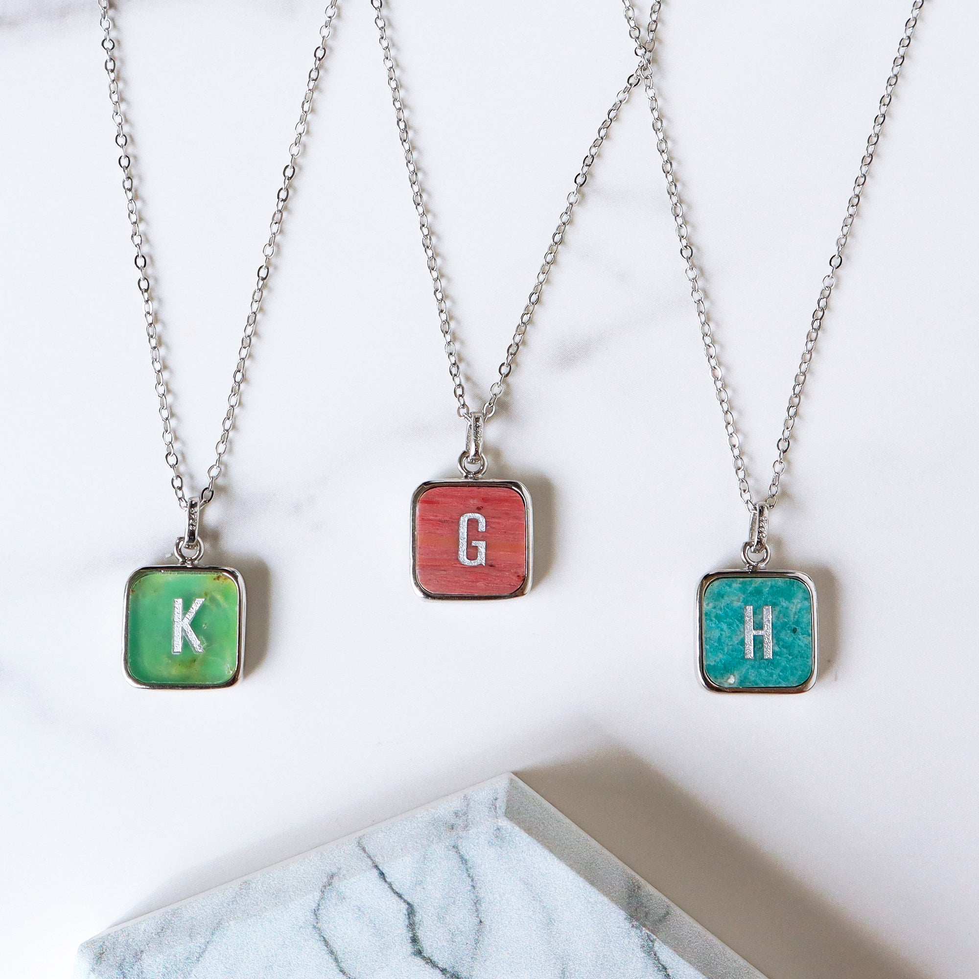 Wholesale 16" Square Silver Plated Gemstone Pendant Necklace, Carved Letters, Crystal Square Pendant Jewelry KZ002