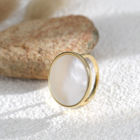 Wholesale Big Round Coin White Shell Ring, Gold Plated Brass, Natural Pearl Shell Ring, Boho Jewelry AL588